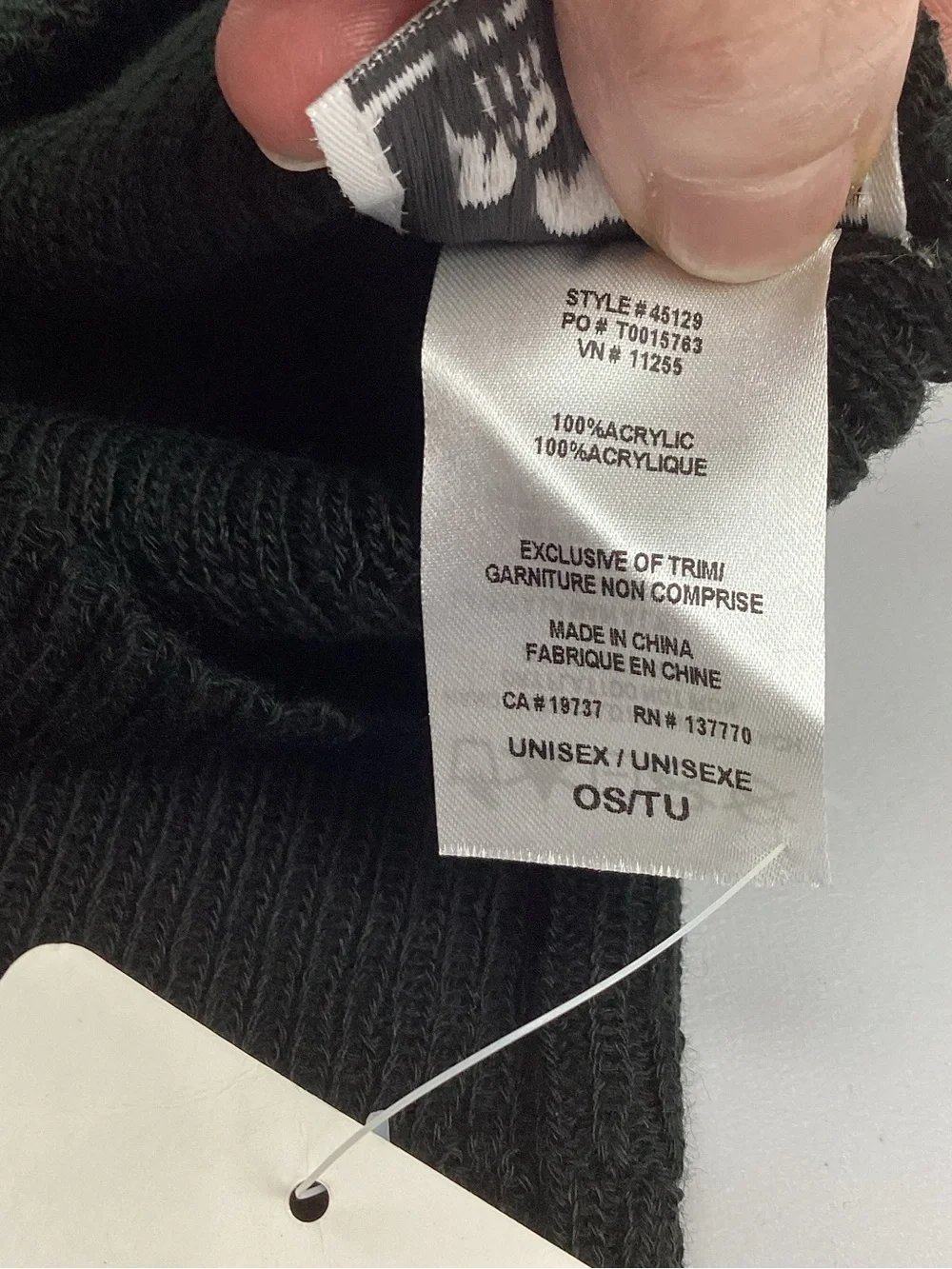 Roots 73 Wallace Black Knit Scarf Unisex New with tag